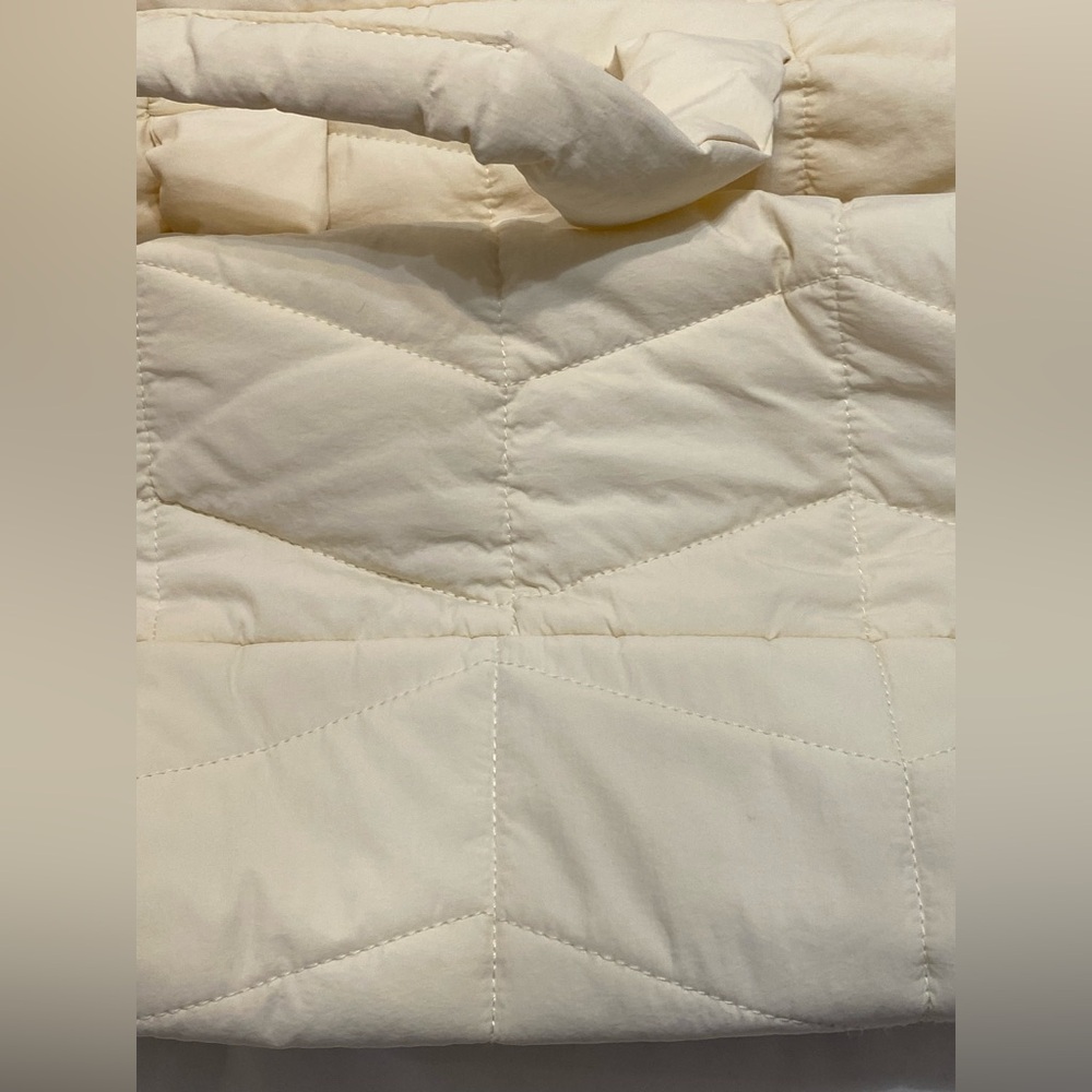 A New Day Chic Cream Quilted Weekend or Baby Bag - Picture 5 of 15